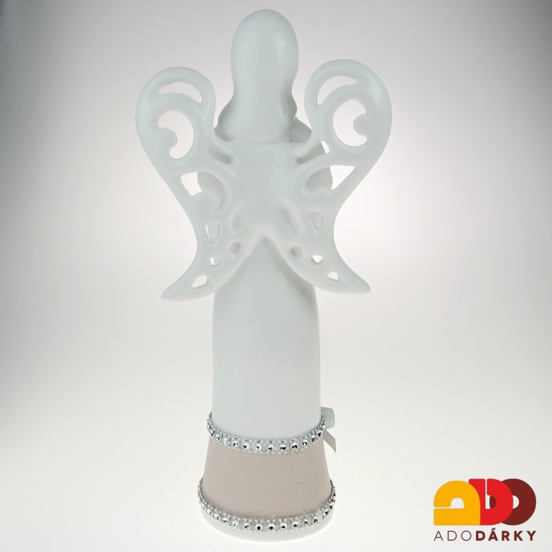 Anděl růžový se srdcem a krajkovými křídly 39 cm