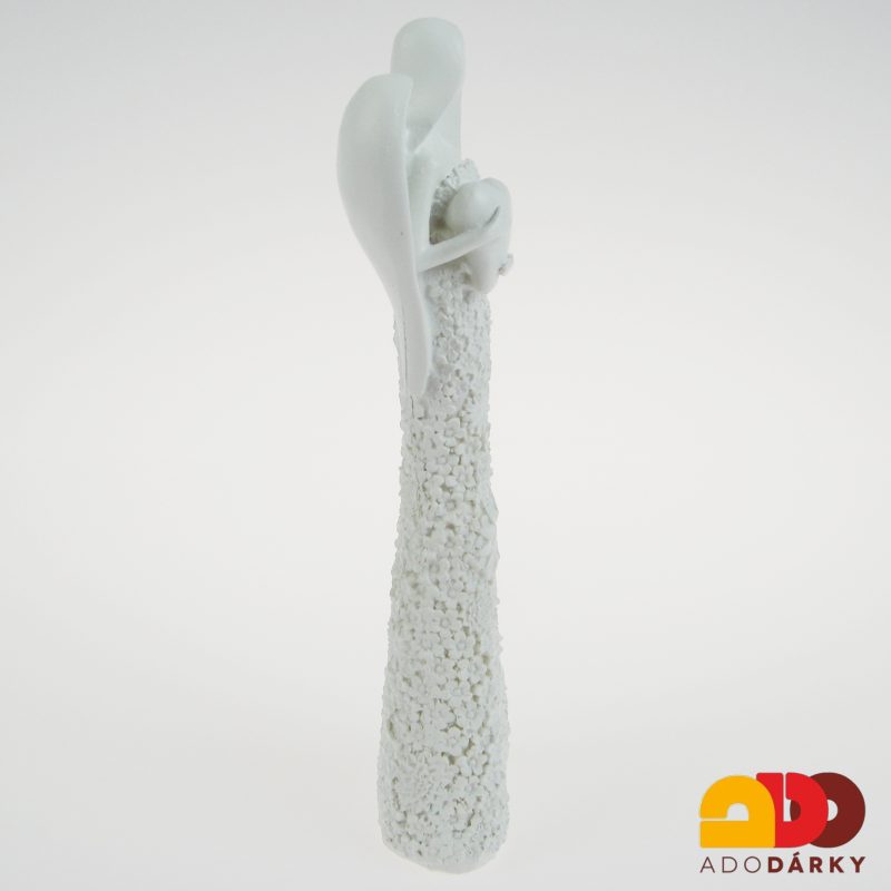 Anděl v květinových šatech se srdcem 24,5 cm