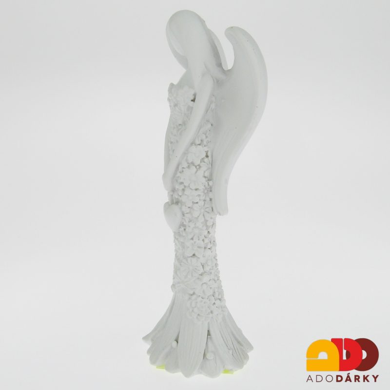 Anděl květinový bílý s visícím srdíčkem 15 cm