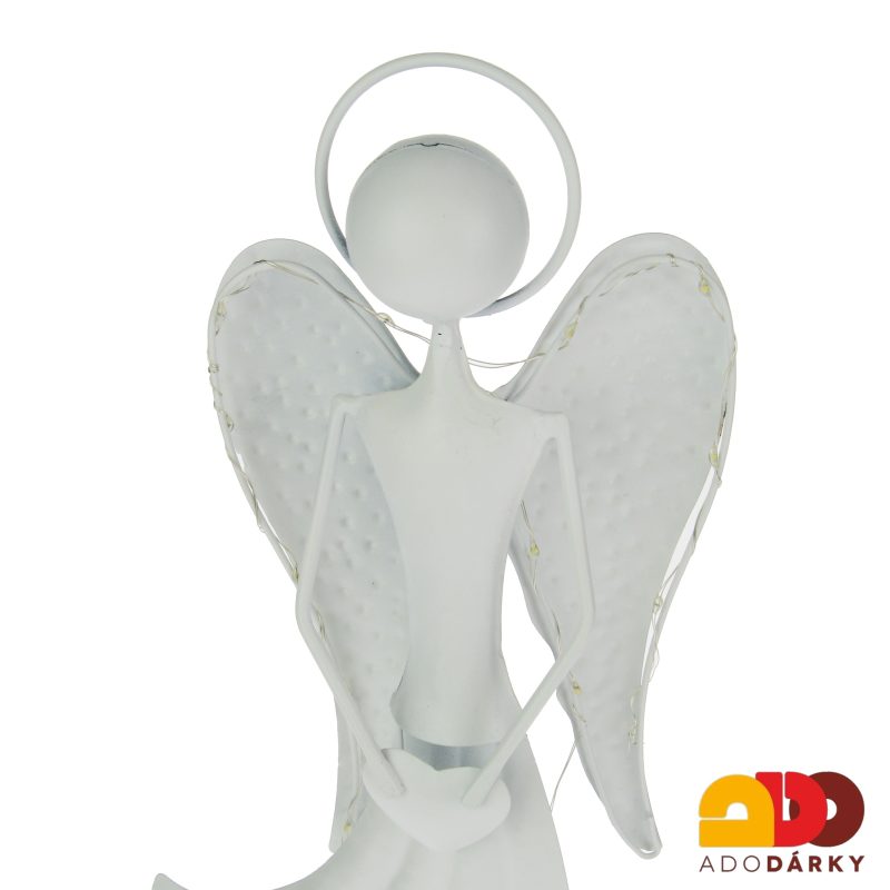 Bílý plechový anděl se srdcem LED svítící  42 cm