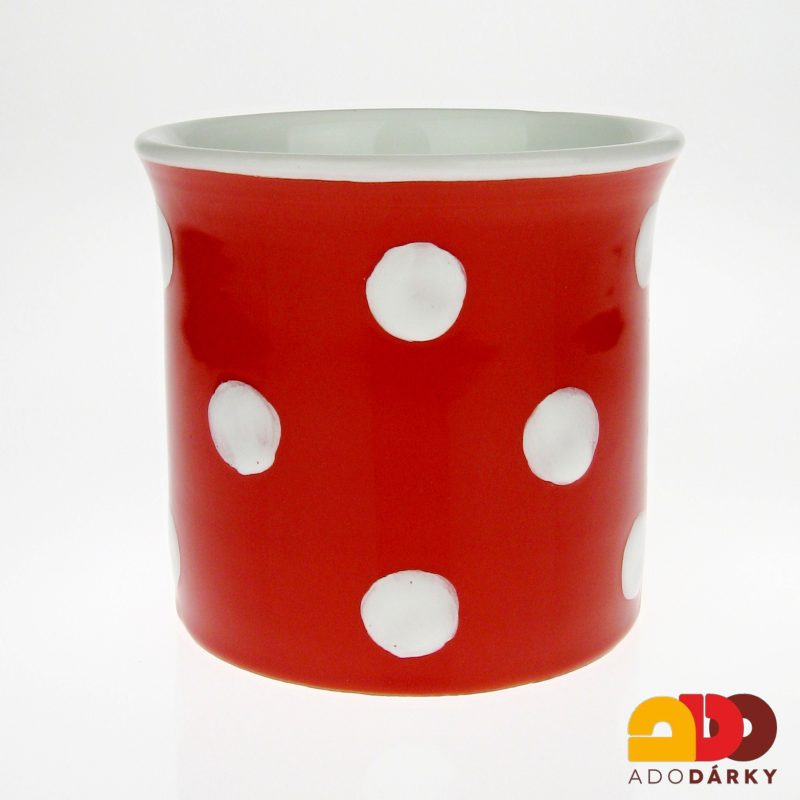 Hrnek červený s bílými puntíky 0,6 l