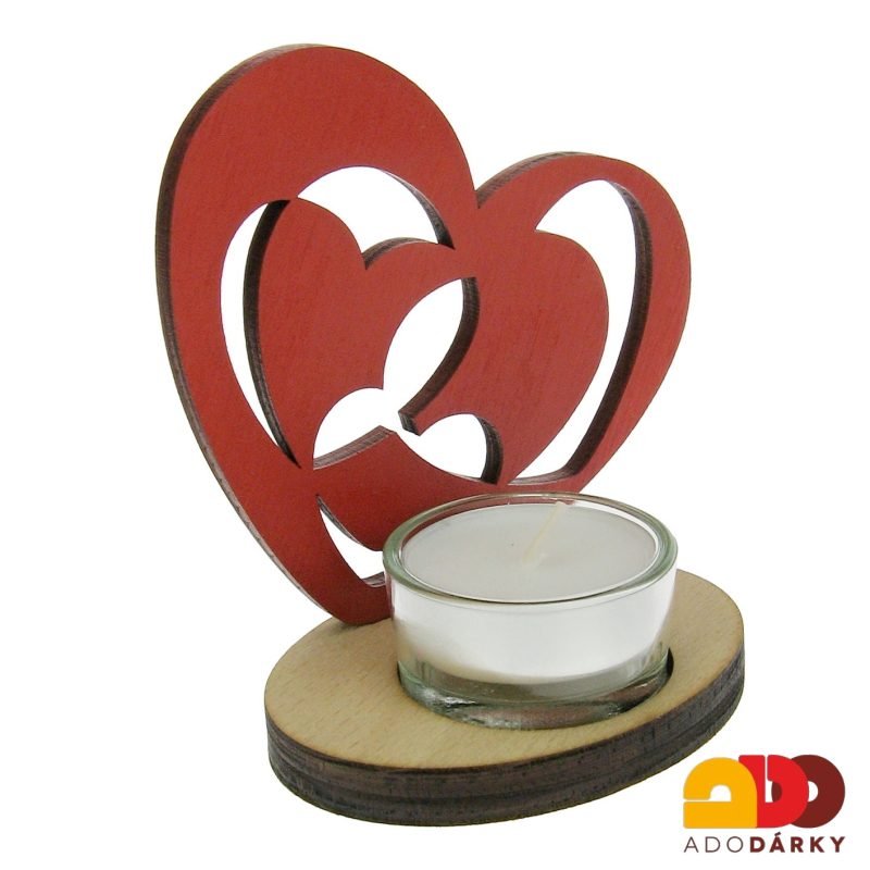 Dřevěný svícen červené srdce 10 cm