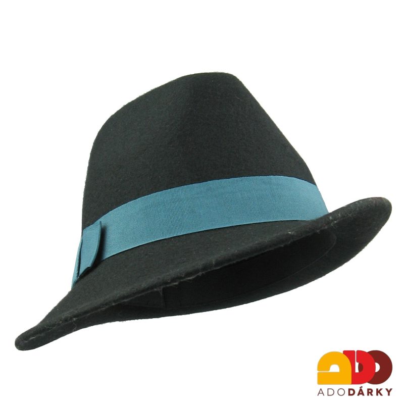 Černý plstěný klobouk v pánském stylu, modrá stuha