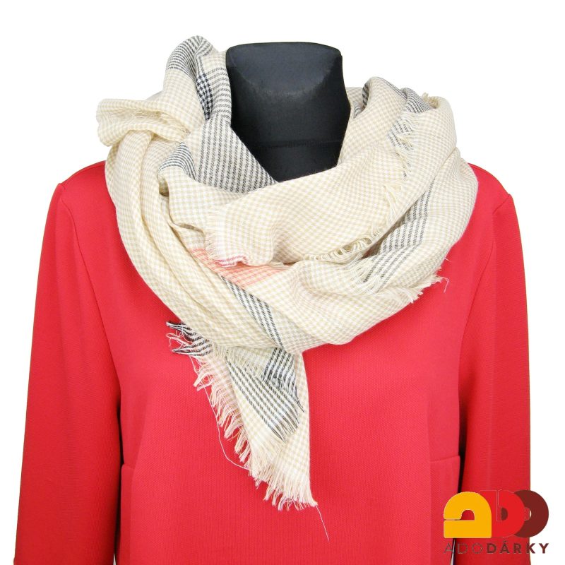 Béžový šátek s lehkým károváním