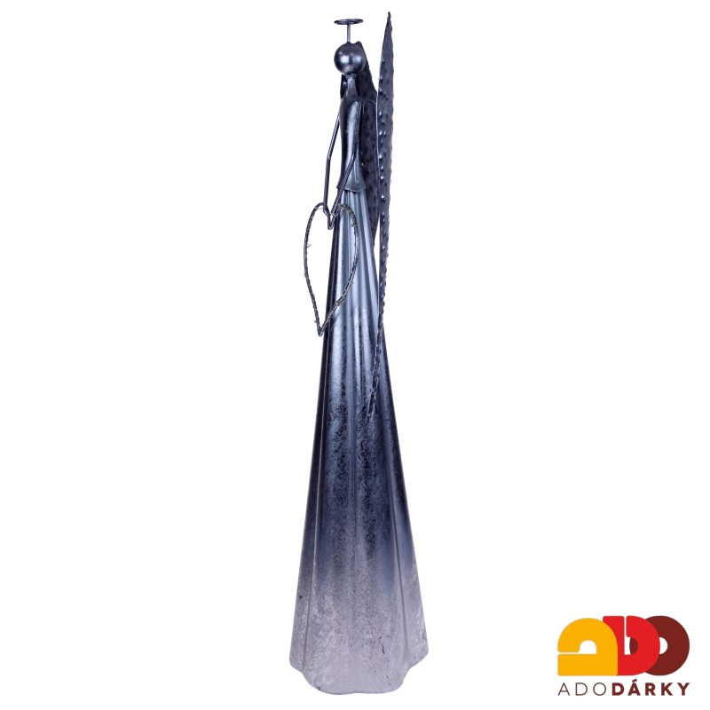 Plechový anděl stříbrný se svítícím LED srdcem 43 cm