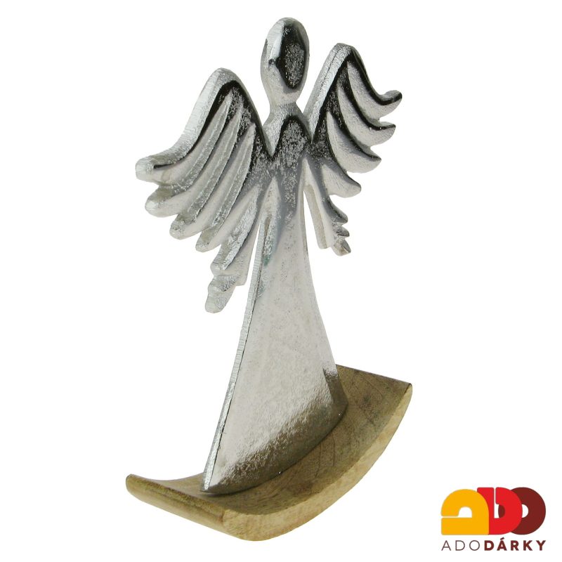 Anděl kovový na dřevěné houpačcce 21 cm