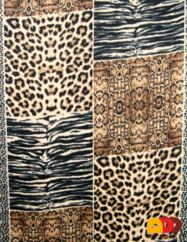 Teplá dámská šála se zvířecími motivy -  var. 3