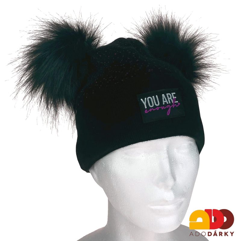 Dámská zimní čepice s dvěma bambulemi černá