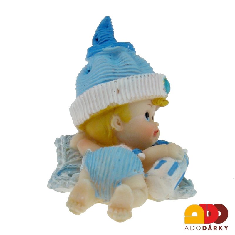 Figurka miminka - kluk s lahví 7 cm