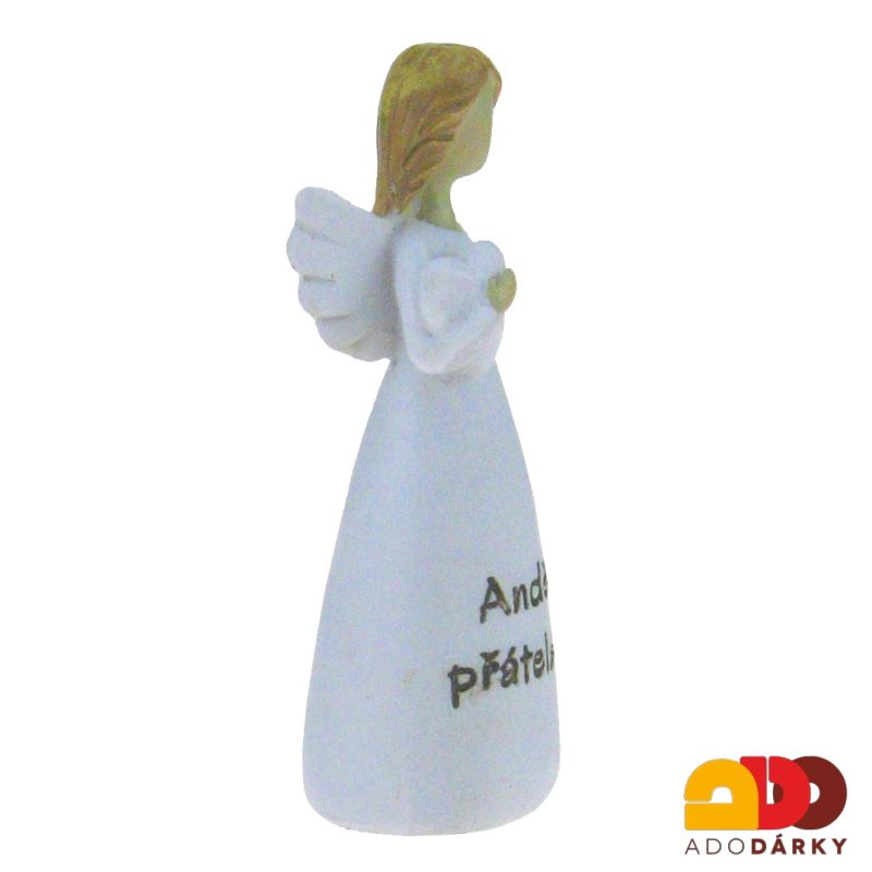 Bílý "Anděl přátelství" se srdcem v rukou 10 cm