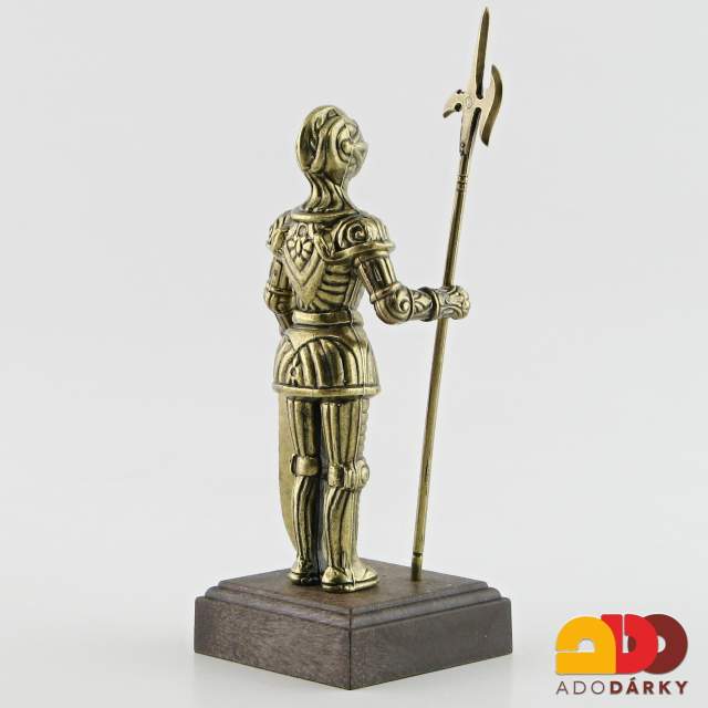 Rytíř na podstavci