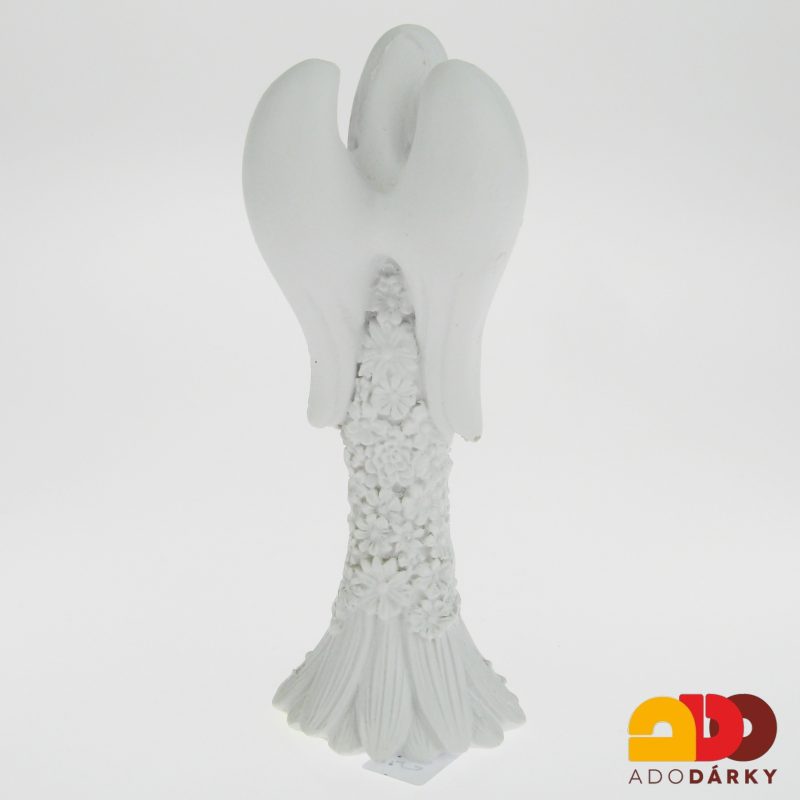 Anděl květinový bílý s visícím srdíčkem 15 cm