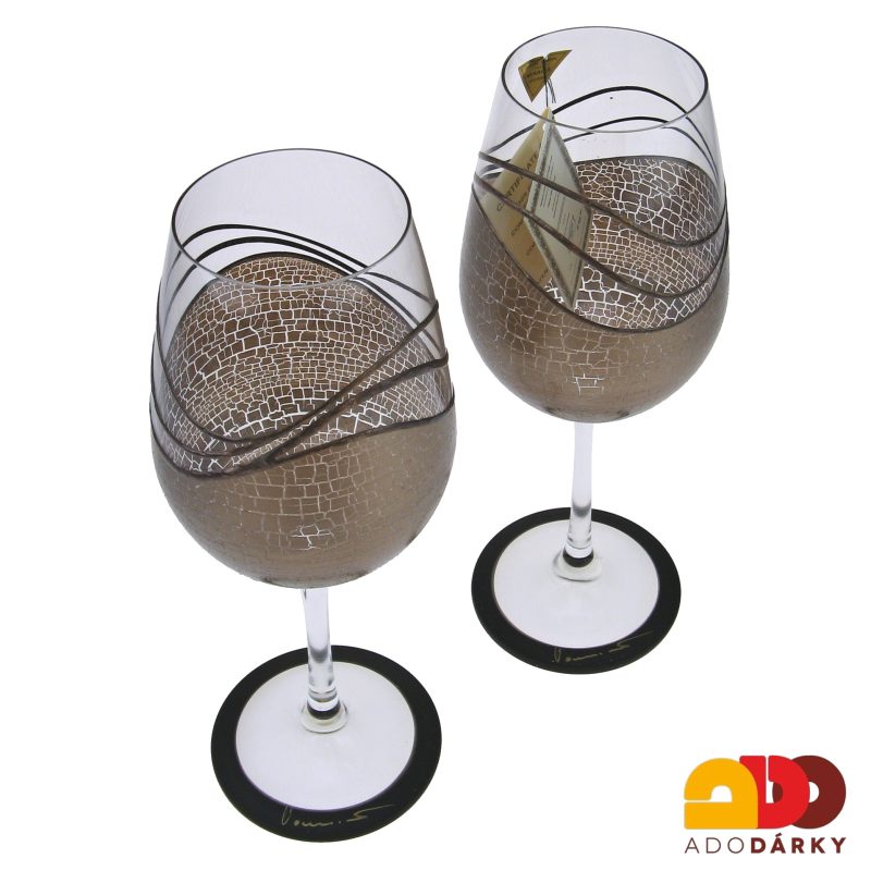 Sada dvou ručně zdobených číší hnědé barvy 350 ml