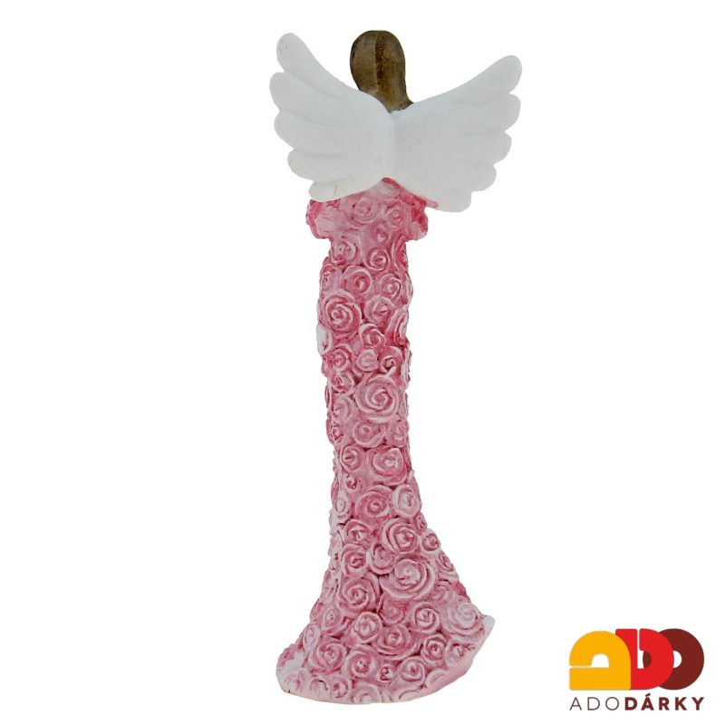 Anděl v růžových šatech s bílým srdcem v rukou 9,5 cm