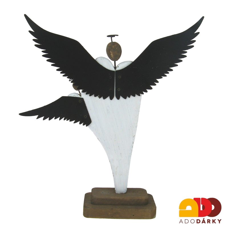 Dva dřevění andělé s kovovými křídly a svatozáří 38 cm