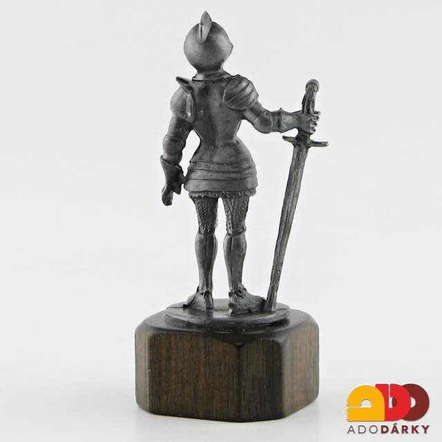 Rytíř s obouručním mečem 11 cm