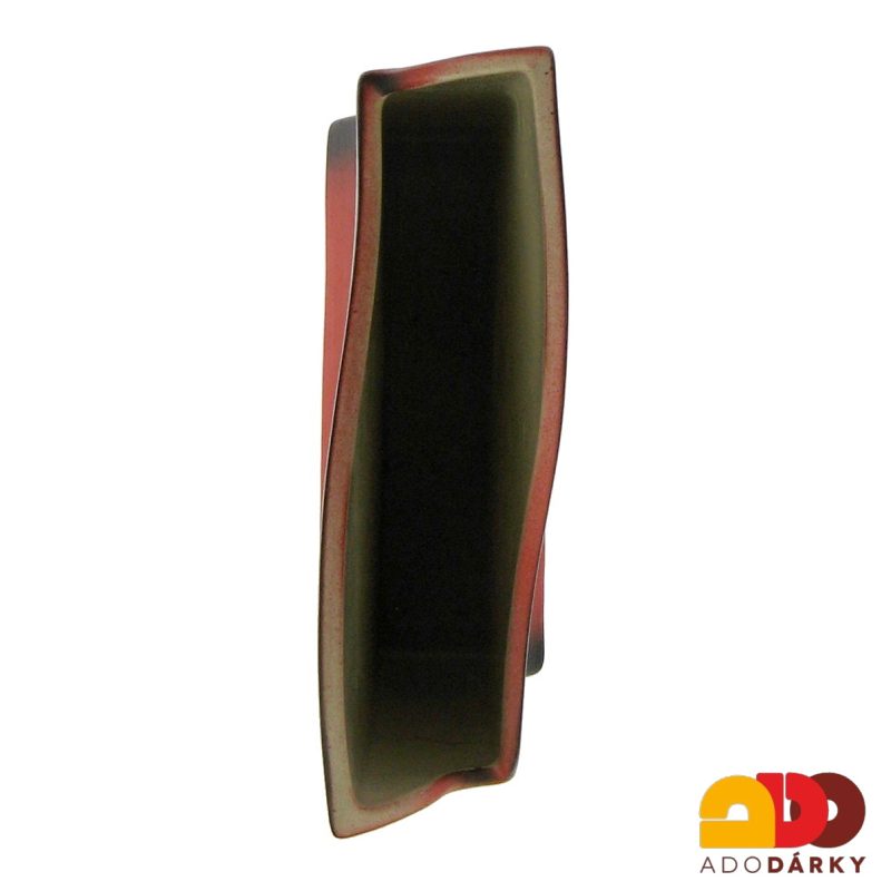 Hranatá keramická váza červená