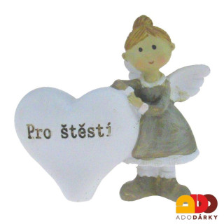 Anděl holčička s velkým srdcem "Pro štěstí" pravá var. 7,5 cm
